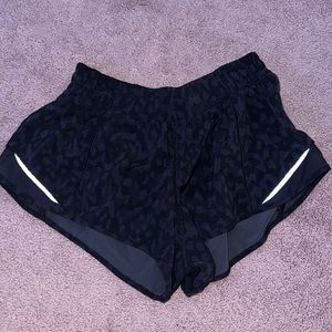 Lululemon hotty hot shorts